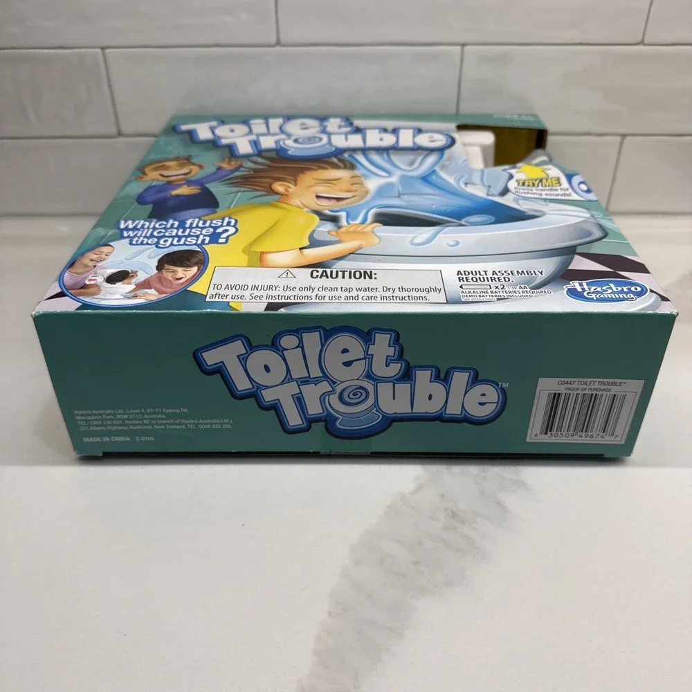 Hasbro Gaming Toilet Trouble Game C0447 Water Spraying Family Fun Fast Ship NEW